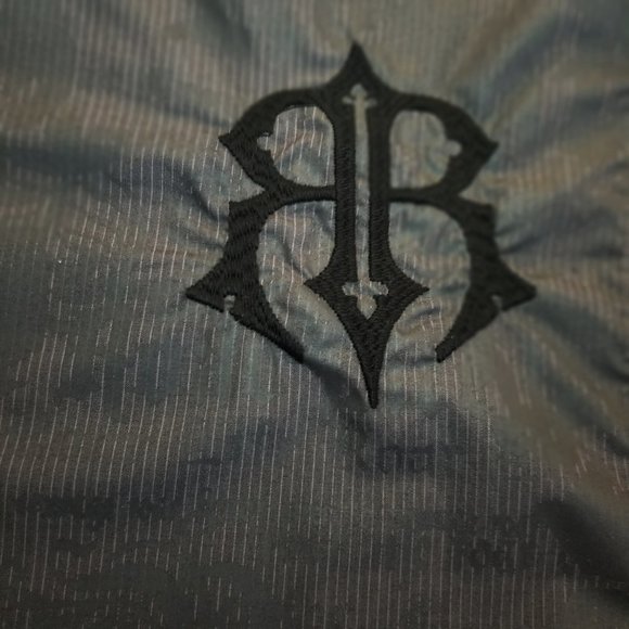 Roar Enough Excuses Tone on Tone Graphic Long Sleeve Button Up Black XL - Picture 5 of 15